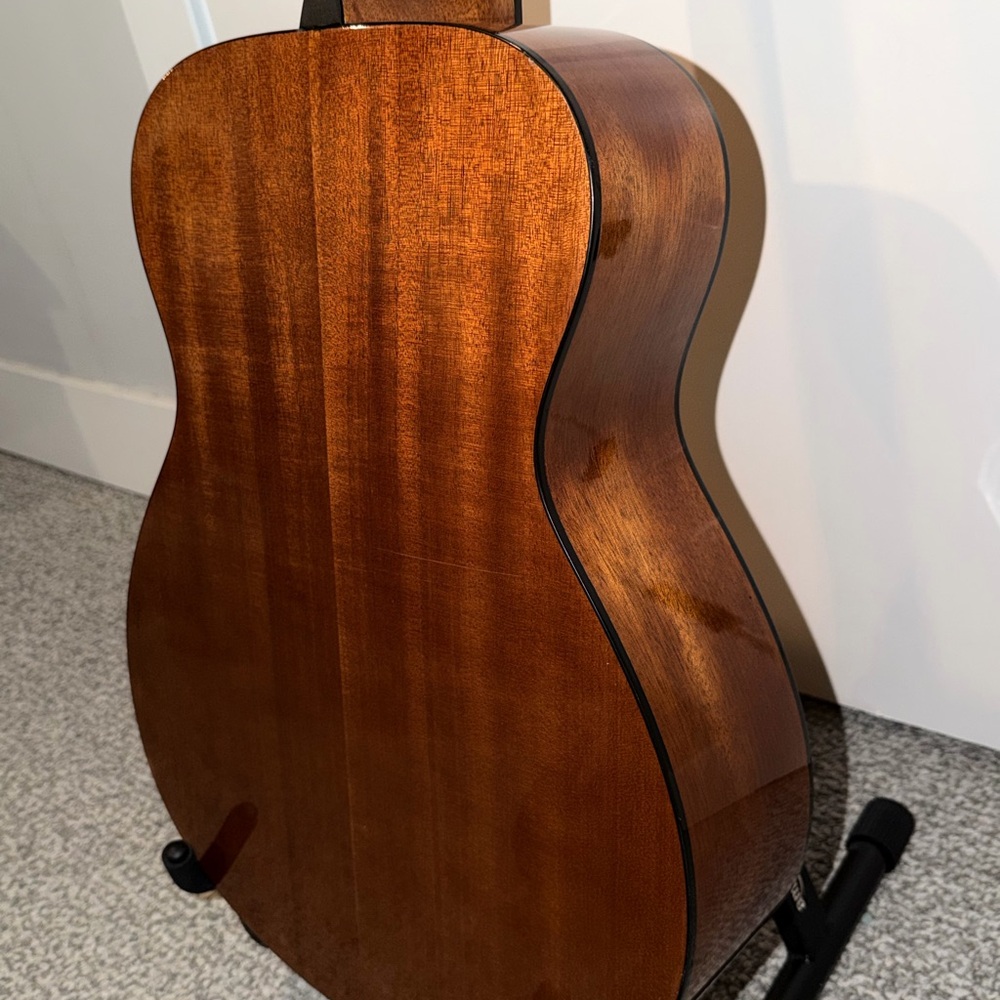 Yamaha FS700S Acoustic Guitar with Spruce Top - Picture 6 of 12